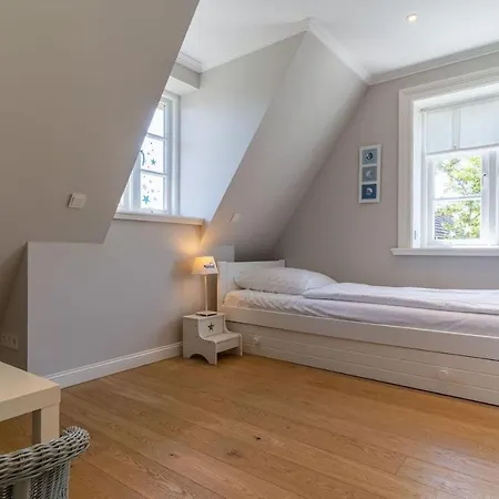 Reetdachhaus Wynhues Reetdachhaus Wynhues Feriehus