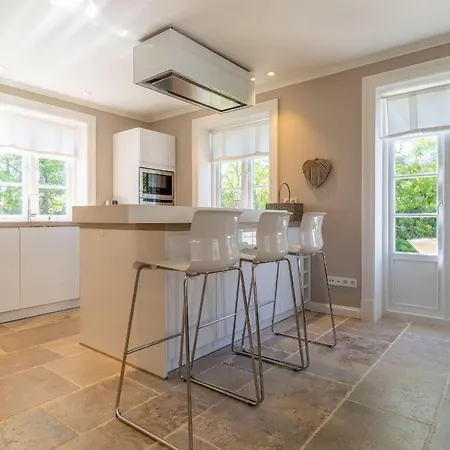 Reetdachhaus Wynhues Reetdachhaus Wynhues Σπίτι διακοπών *