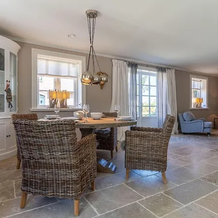 Reetdachhaus Wynhues Reetdachhaus Wynhues Σπίτι διακοπών