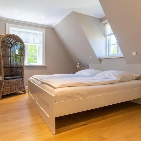 Reetdachhaus Wynhues Reetdachhaus Wynhues Σπίτι διακοπών *